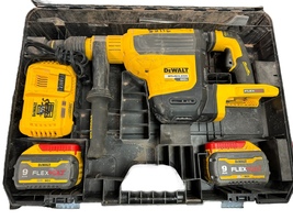 Dewalt 60V MAX 1-3/4" Brushless SDS MAX Combination Rotary Hammer Kit DCH614X2