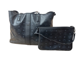 MCM Liz Reversible Large Visetos With Clutch