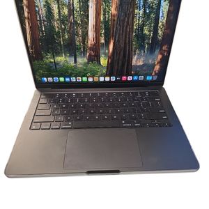 Apple MAC BOOK PRO M4