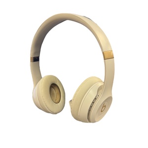 Apple Beats Solo 4